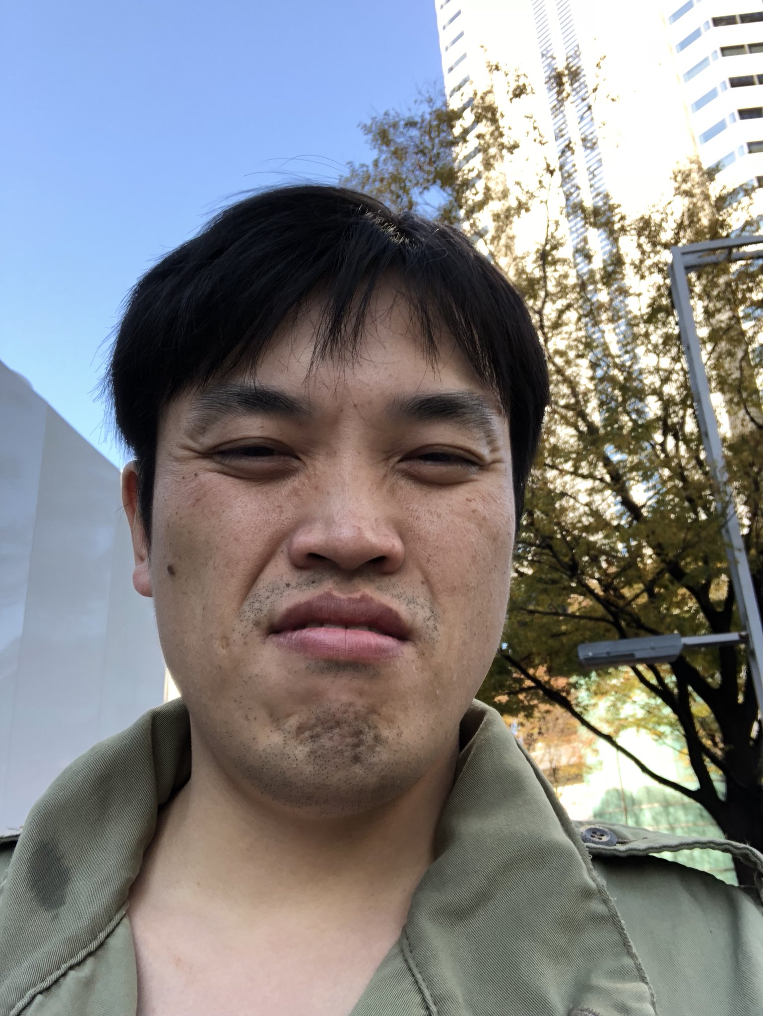 ボーナム 後楽園ゆうえんちで 僕と握手 の時にヒーローに抱っこされている男の子の顔をやりました ボーナム 後楽園ゆうえんちで 僕と握手 の時にヒーローに抱っこされている男の子の顔をやりました