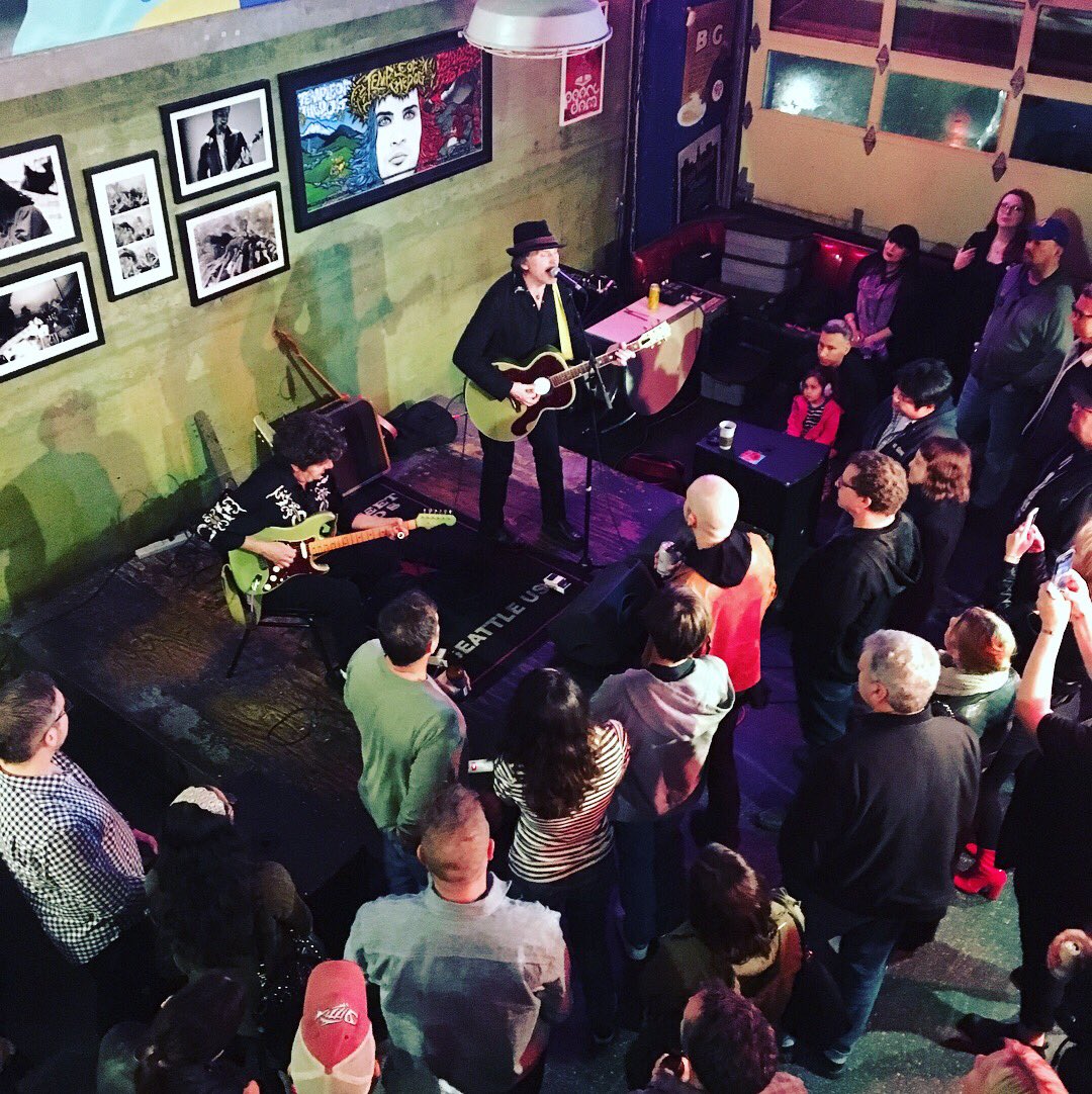 Dowc12's tweet photo. Ear protection. Venti drip. Dreary Seattle night. Rock show at the record store. Perfect evening for a 3 y.o. who didn't nap. Genuine rock star @tommy_stinson could not have been kinder. Cowboys in the Campfire @EasyStRecords  https://t.co/IwXvNnJD51