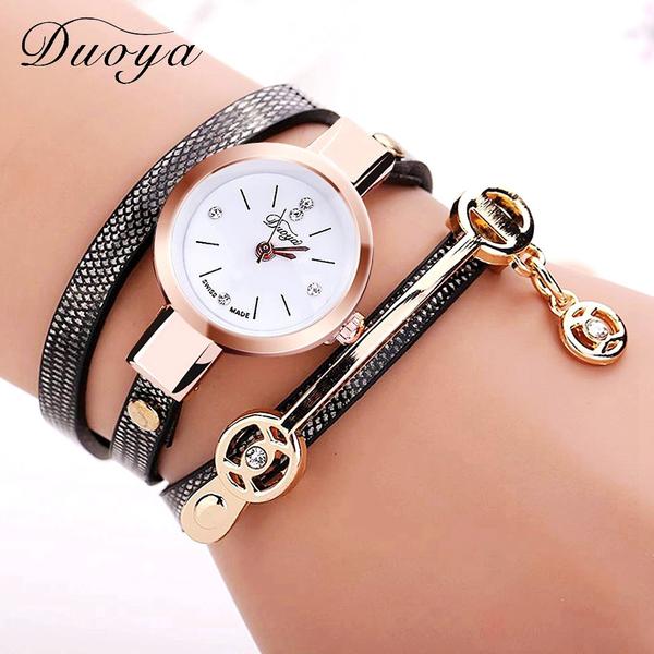 shopfolsom's tweet photo. Purchase high-Class Branded #DesignerWatchesForWomen at one of the leading Online portal Folsom Shop. We have a tremendous design of #beautifulwatches. So if you are crazy to wear the watch then visit our website or see the collections. https://t.co/Jp91jatdg3 https://t.co/WAxCmbTZQI