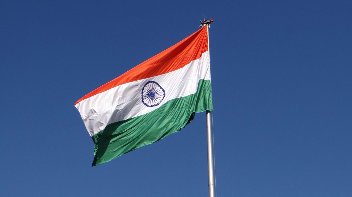 JindalFndn's tweet photo. Giant monumental national flag hoisted atop 100ft flagpole at #JSPL Barbil, #Odisha. A proud moment for #Jindalites ๐๐๐ https://t.co/Z2fqtzOsXi