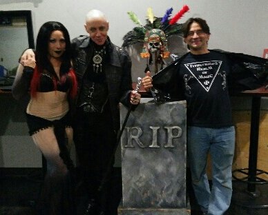 Dark Realm's Lady India,  Ron Fitzgerald and Vincent Bilancio back stage at the #Chicago #Ghost #Con
#DarkRealmmovie