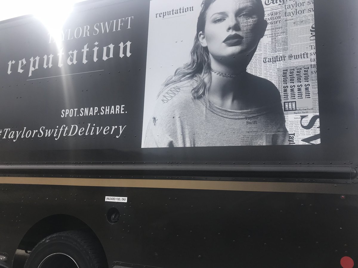 CaitlinLoch's tweet photo. #TaylorSwiftDelivery #promo https://t.co/yI0vpl4Jh2
