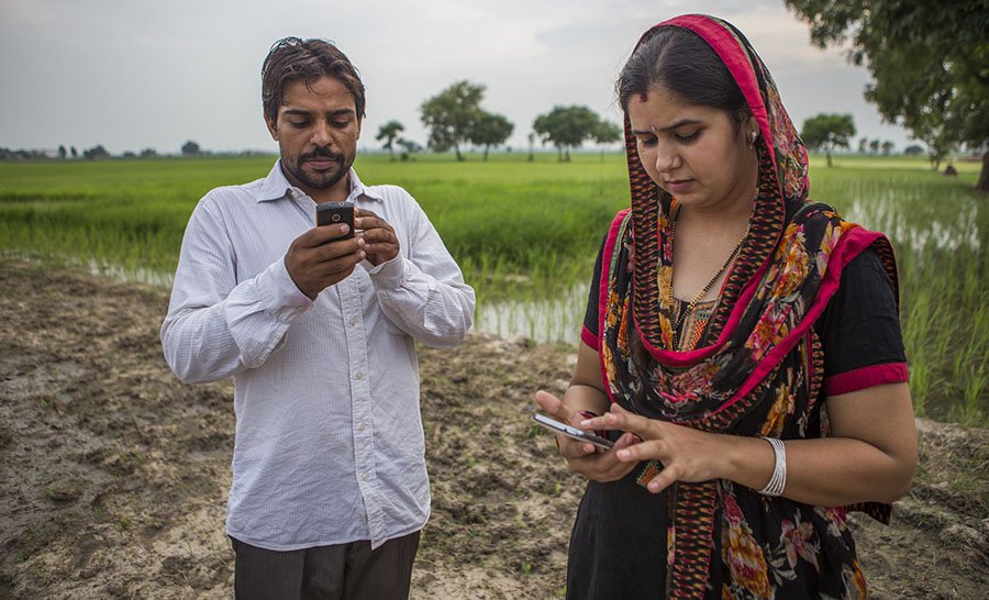 WBG_AgriFood's tweet photo. Digital technology is one of a farmer's most powerful tools for adapting to a changing climate. Example from #India: https://t.co/ryAQmmYjHC https://t.co/dxmbHlXF6j