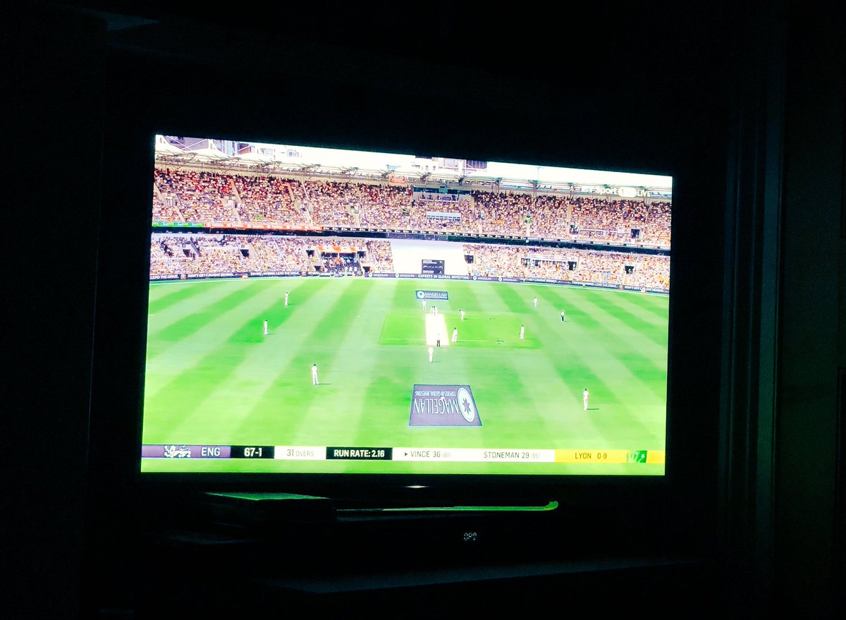 helloslate's tweet image. Worth getting up for so far #Ashes  Off to @bniclerkenwell in an hour or so. Busy day ahead at Slate Towers 🙂