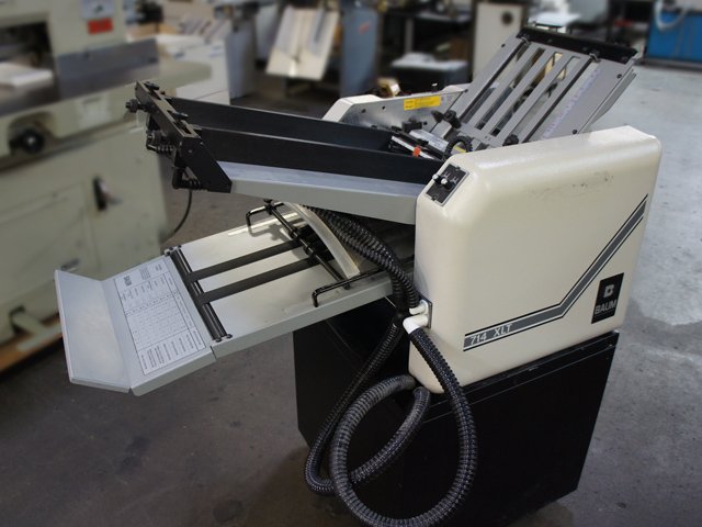 usedpresses's tweet image. ForSale: #Baum Ultrafold 714 XLT Bindery &amp;amp; Finishing machine is now available at best price. To Know more call @ 1-800-268-6577 OR Visit @ used-presses.net/product/binder…. Find more machines @ goo.gl/aVnHCc #UsedBinderyMachine #UsedFinishingMachine #UsedMachine #UsedBaumMachine