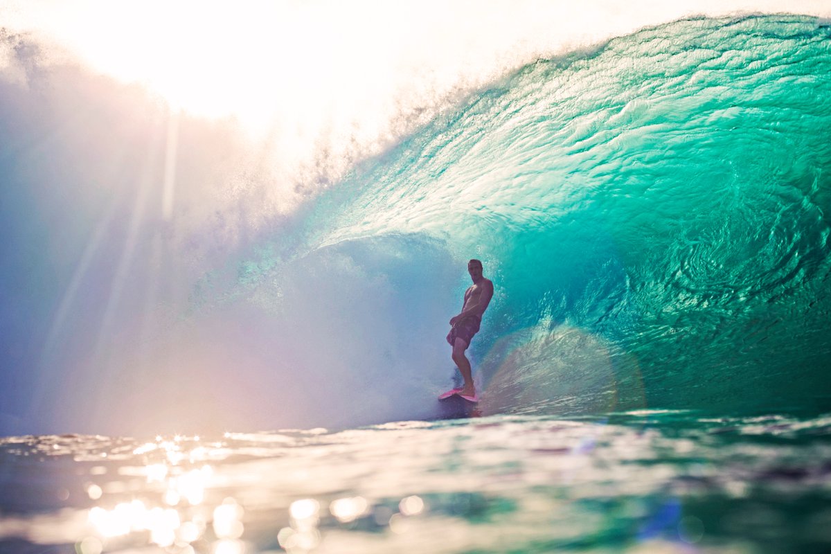 wsl's tweet photo. Give thanks 🌊 🙌 @whoisjob 📸 @brentbielmann https://t.co/vy2Lx5wDFF