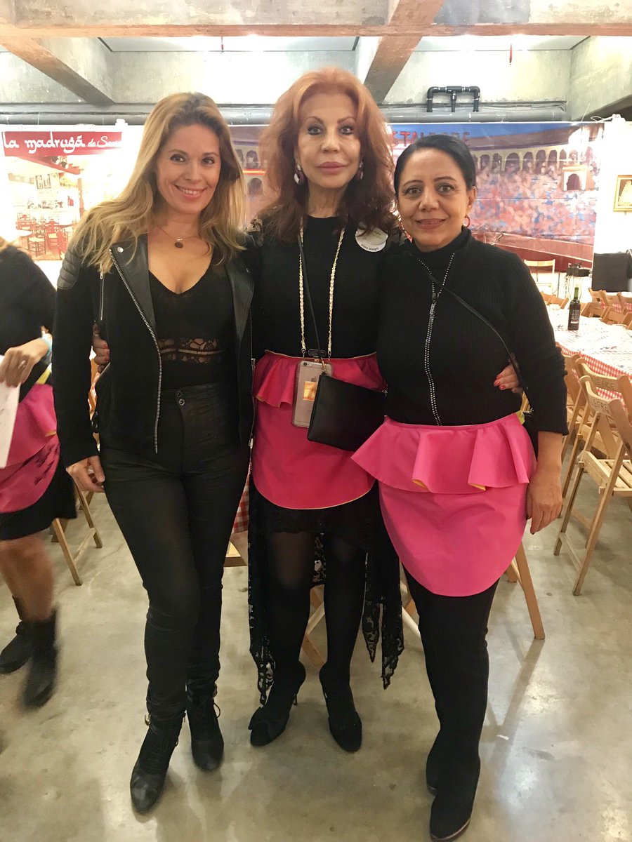 Gran noche en la cena de los toreros, en #Vistalegre #ElRastrillo más de 200 personas, mi enhorabuena a <a href="/Paquirri74/">F.R.Paquirri</a> y a la presidenta <a href="/maribelber/">maribel berzosa</a> todos desempeñaron un papel fundamental, el periodista <a href="/AlbertCastillon/">Albert Castillón</a> genial, y gran diseñador <a href="/txusestilista1/">jesus vera Diseñador</a> noche fantástica!