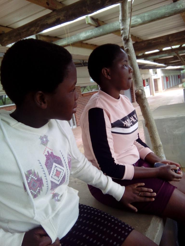dizzy_sonnet's tweet photo. Zulu gals https://t.co/0DLqw5gYs3