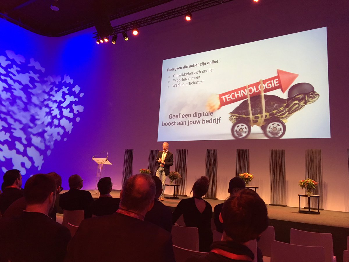 AqtorInfo's tweet photo. We zijn toch trots te kunnen melden dat we gisterenavond nét naast de prijzen gegrepen hebben – tijdens de #TrendsDigitalPioneers2017 #AGInsurance #BelfiusBankenVerzekeringen #ClearChannel #Infrabel en #Raamwinkel werden verkozen tot winnaars van de Trends Digital Pioneers https://t.co/SxOZGkWrUi