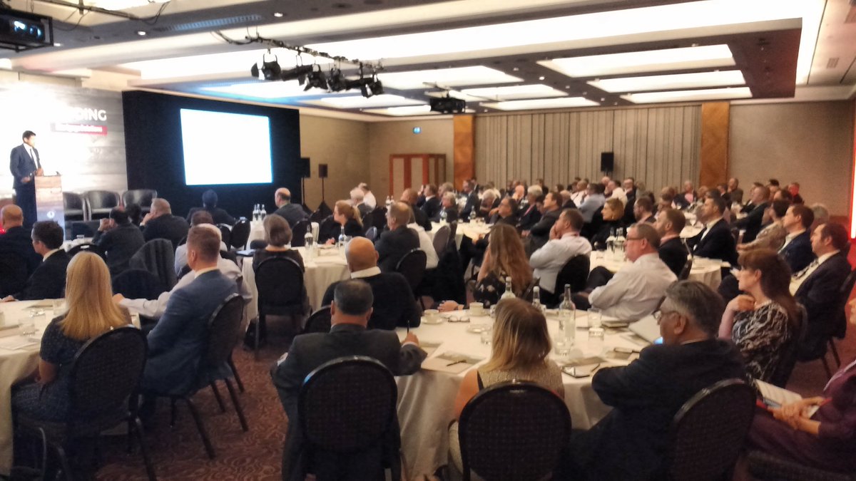 iaincartlidge's tweet photo. Packed house at the 2nd later life lending event #LLLE17 https://t.co/T6xs6iQGcA