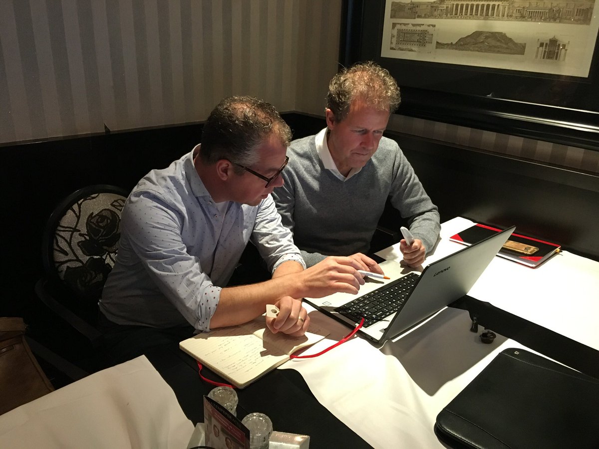 VvanRijsewijk's tweet photo. Projectoverleg met @bert_vuuren over @GreenDealsNL ‘Stimuleren #biobased in openbare ruimte’.  Opschalen van pilot naar mainstream. Nu 22 #biobased projecten gerealiseerd. Op naar de 100 #ambitie #vanpratennaardoen #endoor https://t.co/UHLaATtC8E