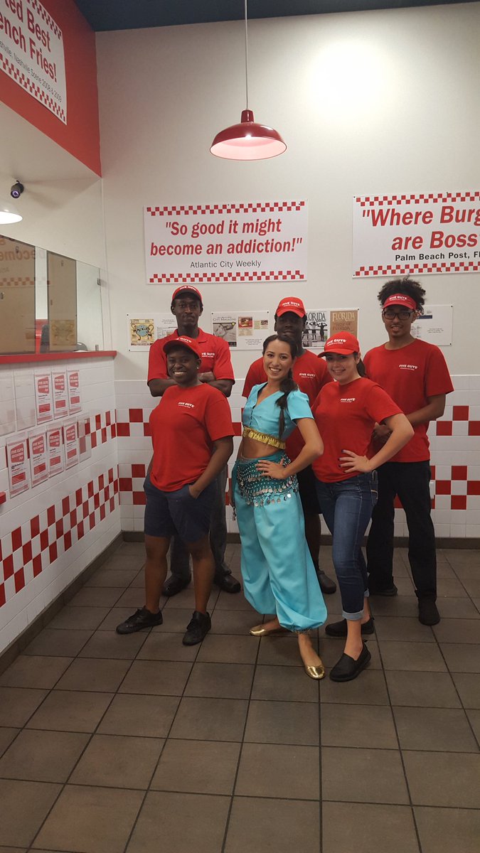 PartyEntertainF's tweet photo. We love #princessjasmine #jasmine and @FiveGuys @boyntonbeach  #fiveguys #fiveguysburgers #boyntonbeach #delraybeach #jupiter @centpalmsharks #fundraiser #familynight #renaissancecharter @DelrayBeachCRA @fundraising @FundraisingNews @IoFtweets @SFloridaEvents @SouthFlorida42 https://t.co/mqvSVSlGLO