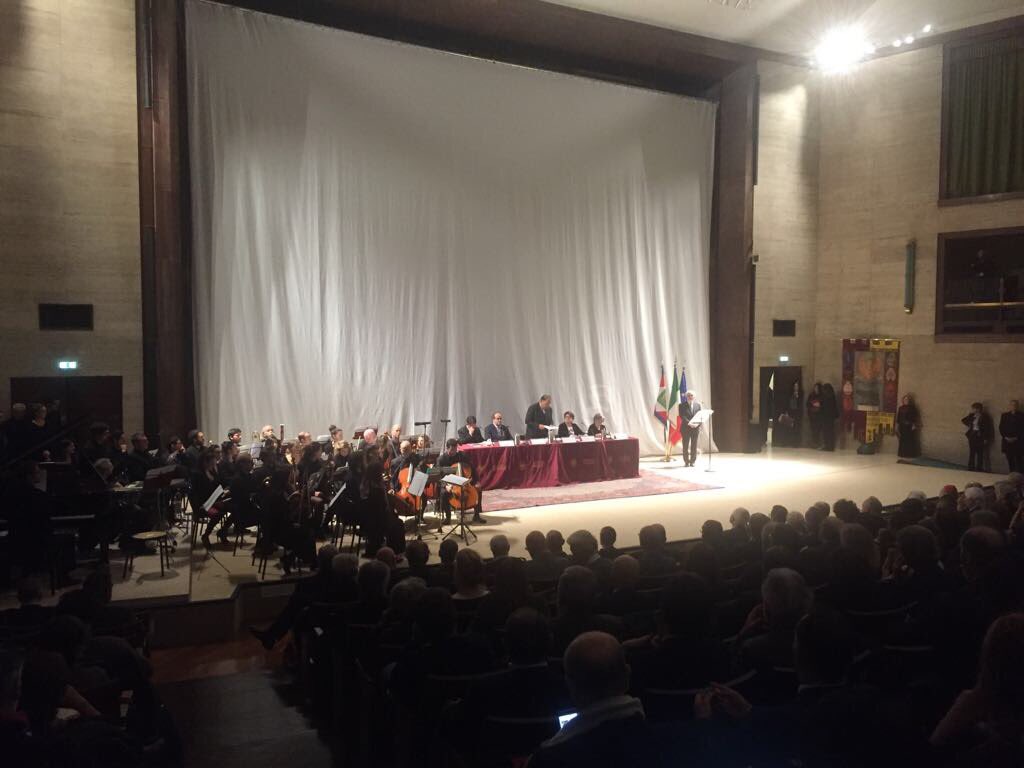 SapienzaRoma's tweet photo. Rettore #EugenioGaudio: …un cantiere-scuola che rappresenta l'impegno per la conservazione della #CittàUniversitaria e lo spirito dell'università fondata sul patto formativo con i giovani #80CU #SironiSvelato https://t.co/BaH0iJCMDQ