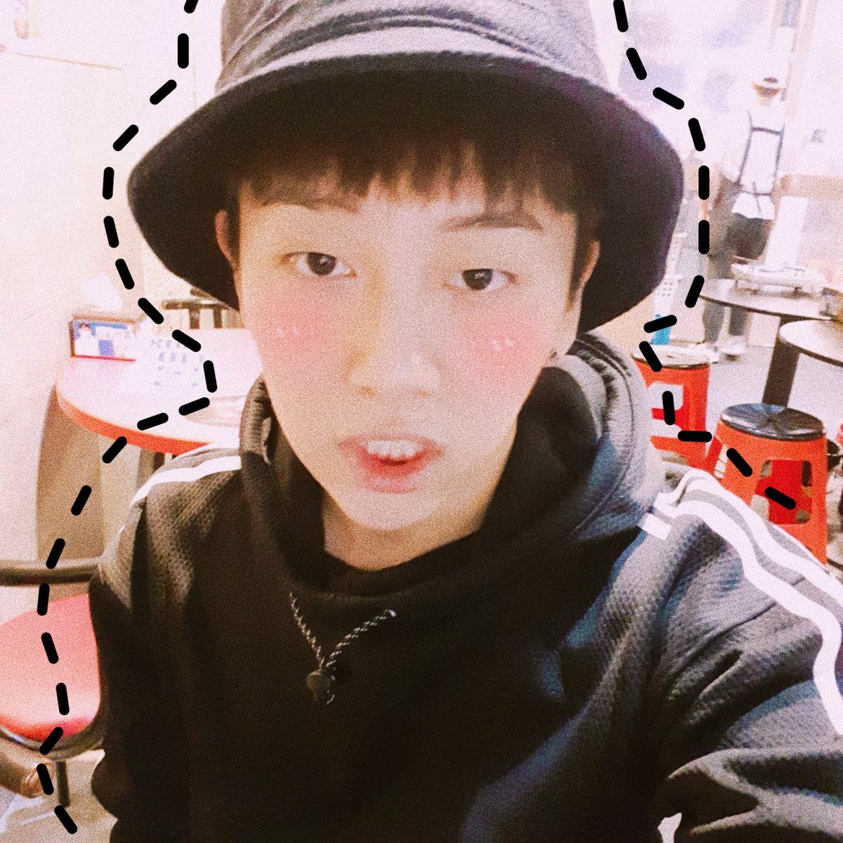 jbjsoftie's tweet photo. 🏓🖇 #노태현
➳#JBJ #TAEHYUN https://t.co/GLS3T8QYcR