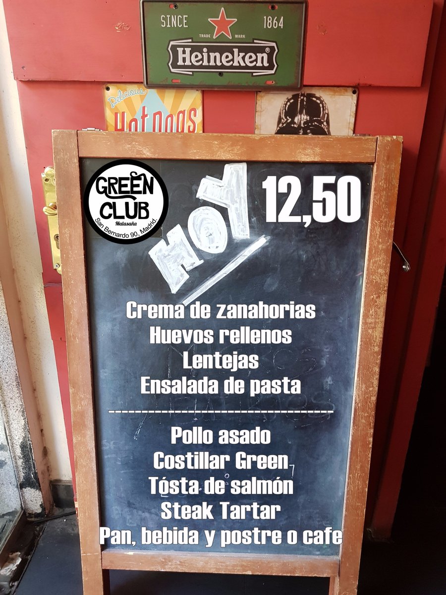 WookieeBrothers's tweet photo. De martes a viernes a mediodía ponemos a tu disposición un menú de calidad por solo 12,50€ que incluye pan, bebida y postre. Puedes elegir dos platos hamburguesa. Reserva mesa en el 91 4454364. ¡Qué aproveche! #GreenClub #foodies #piensaenGreen https://t.co/Anz88pSdNE