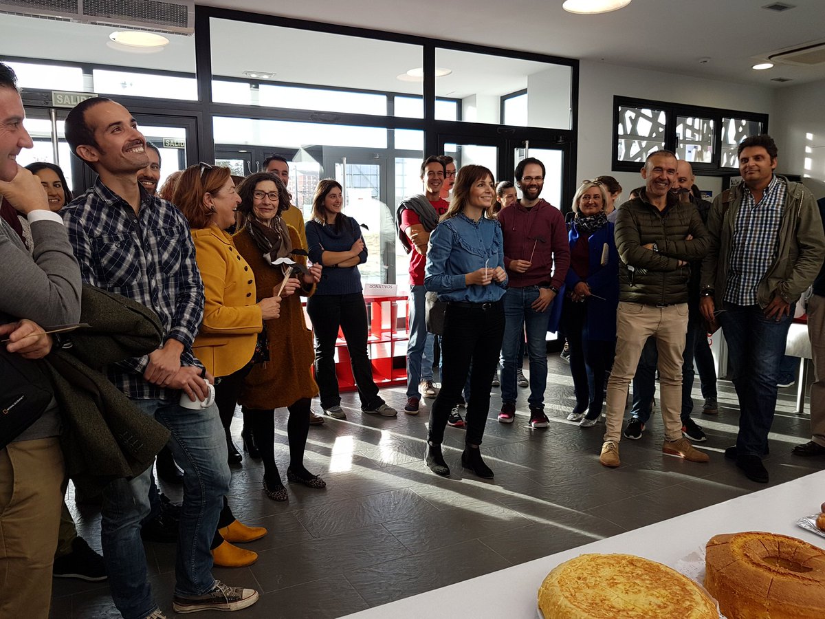 Hoy, Desayuno Solidario #Movember en <a href="/VivariumOVD/">VIVARIUM Oviedo</a>. La comunidad #OVDEmprende unida por una buena causa. Coworkers del <a href="/taluderia/">Espacio Talud Eria</a> y empresas del <a href="/VivariumOVD/">VIVARIUM Oviedo</a>