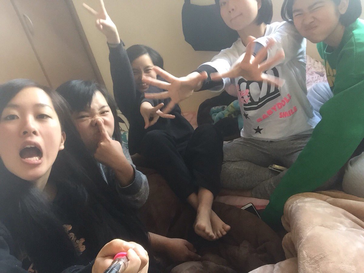 maaayaau's tweet photo. ポーズが謎。
#これが
#ユニーク
#UNIBBA
#💗 https://t.co/96dkcLpsvF