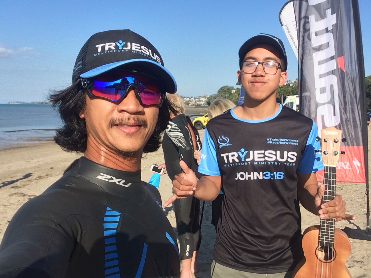 TryJesusTeamNZ's tweet photo. Race 4 of Summer Swim Series at Kohimarama Beach. Congrats Ricky Hurtado for completing the 2000m category and thank you Francis for campaigning Jesus in the beach!

@tryjesusteam

#TrainAndWitness #RaceAndWitness https://t.co/Y3EGTyQivk