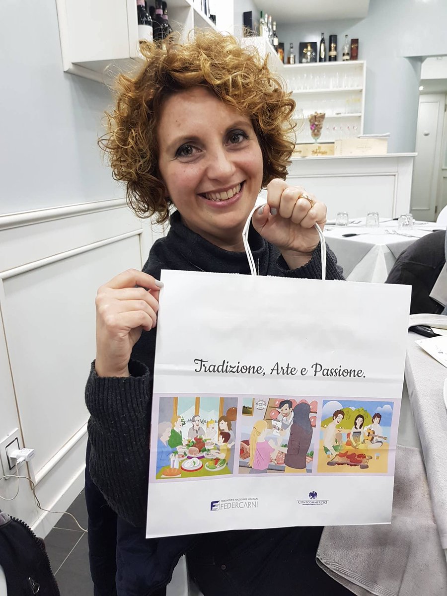 Assaggidiviaggi's tweet photo. Ieri sera alla #braceria Barone a #casalnuovo la bella cena ##GnaMeat per conoscere i nuovi progetti di @federcarni, la nuova #busta ed il progetto @YouMeatFiliera #GnaMeat #meat #carne #socialtable #salumi #salute #marketing #macellaio #cultura #cibo #food https://t.co/wPB04eDEyB