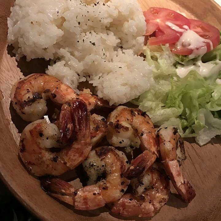 joint0528's tweet photo. 本日11/23(木)美原ジョイントはシャカリキ張り切ってBar営業19:00よりスタートです！オススメは「厚切り牛タンステーキ」「明太子クリームパスタ」「鯛刺身&amp;カルパッチョ」果物には「グレープフルーツ」をご用意しておりますよ🎵
フレッシュカクテルやジュースにいかがでしょう😆 https://t.co/CDuEAjagII