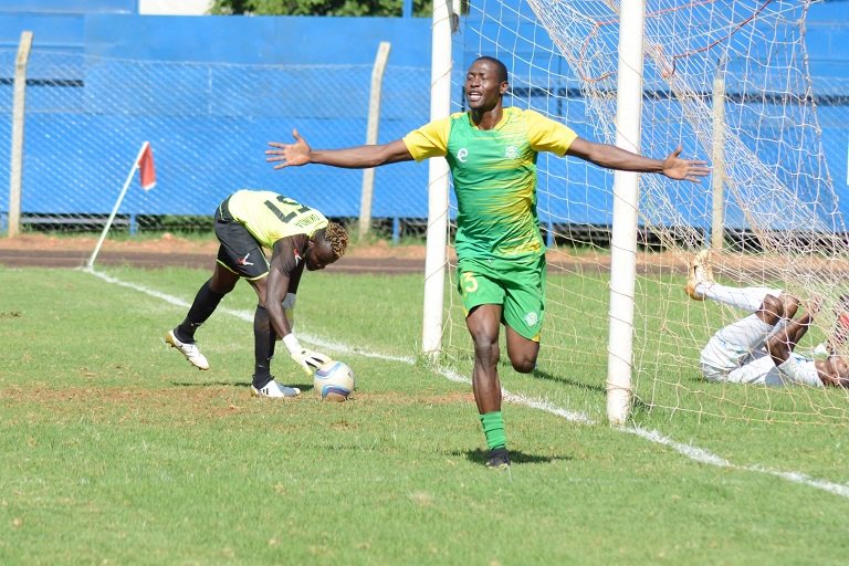 sp_grassroots's tweet photo. Let's take a look at top 5 of the #SPL2017 season.
1. Masoud Juma, @k_sharksfc 17 goals
2. Meddie Kagere, @OfficialGMFC 14 goals.
3. Jacques Tuyisenge, @OfficialGMFC 13 goals.
4. Stephen Waruru, @UlinziStarsFC 13 goals.
5. Kepha Aswani, @NakumattF 13 goals. https://t.co/KtPbgauvEM
