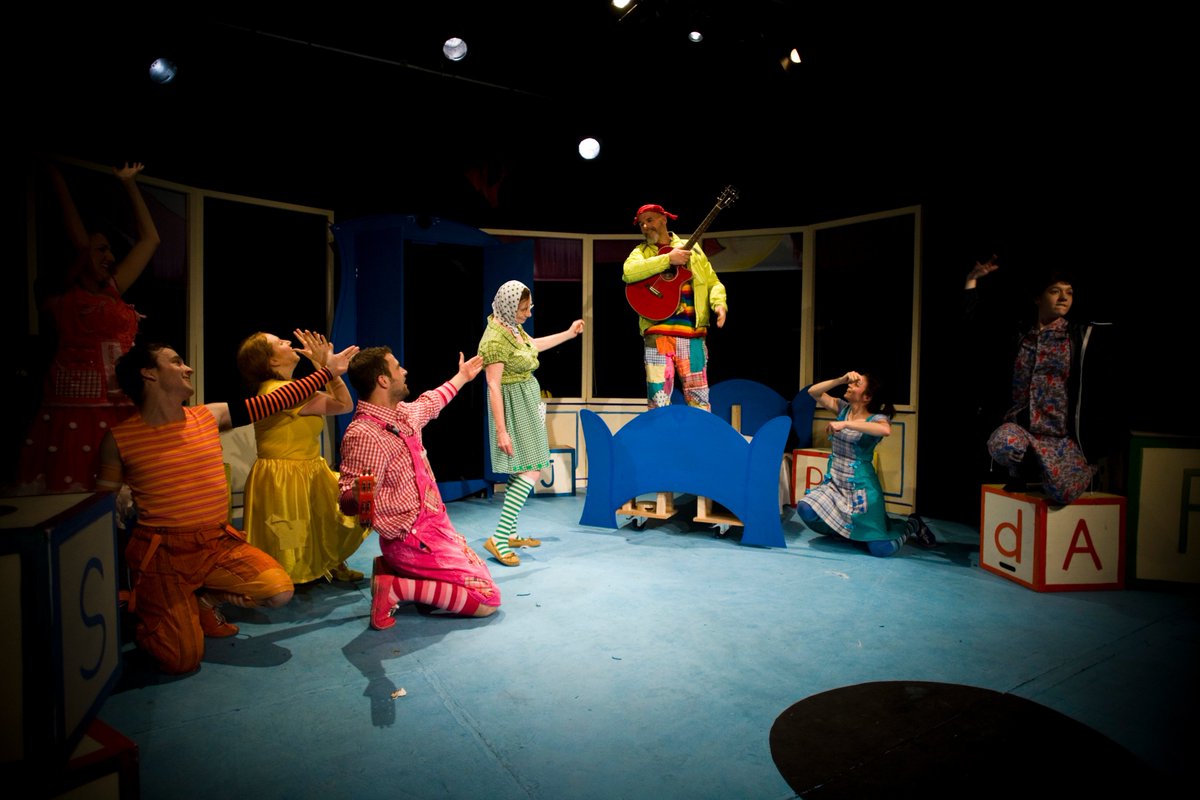 #TBT #ThanksToYou <a href="/TNLUK/">The National Lottery</a> we shared our first <a href="/ace_national/">Arts Council England</a> supported show Noah's Ark with hundreds of local schoolchildren in 2011