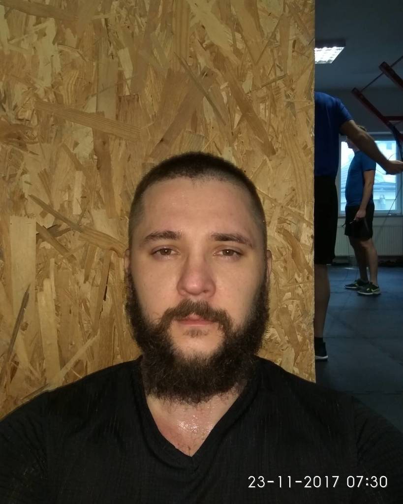 jack_whiskeyguy's tweet photo. #112outof365 #dzieństodwunasty #365daysofmy30 #365twarzygalosikowej30ki #projekt30ka #project30 #prawdziwa30ka #30realness #postworkoutselfie after #crossfitinthemorning with @bartekjuda_coach #WOD #3R4T #10WalkingLungeeWithBar40kg #PerLeg #8PullUps #8Di… https://t.co/Rc69dB5fsN https://t.co/UPFBybVqbO