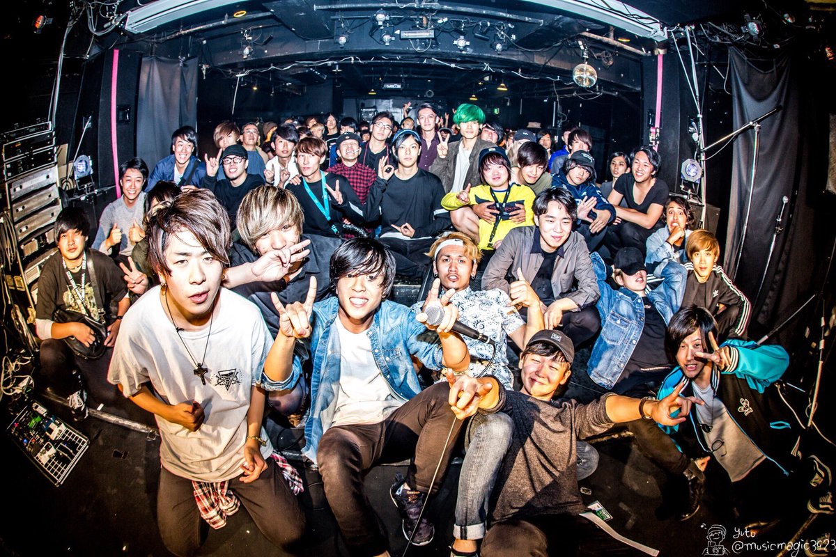 koushi_MTBC's tweet photo. 11/22サンダースネークありがとうございました。
あえて厚木でやりましたが厚木のバンドはやっぱり強いですね。
俺達はしょーもないくらいに横浜にこだわって行きますよ、
9/29も11/22もその間のライブも全て最高でした。
Nightfallこれにて終幕。
新章をお楽しみに。
#MTBC #MTBC2017 https://t.co/qaJpMIGSDF