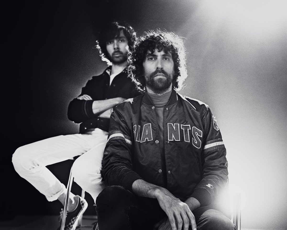 EmiCookie's tweet photo. Ce soir, 18h je vous offre un CONCOURS ENORME avec des cadeaux de malades A GAGNER !!! 😜
Indice 3 : Justice !
#Justice #Concours #Blogmusique https://t.co/JAjdI919Ru