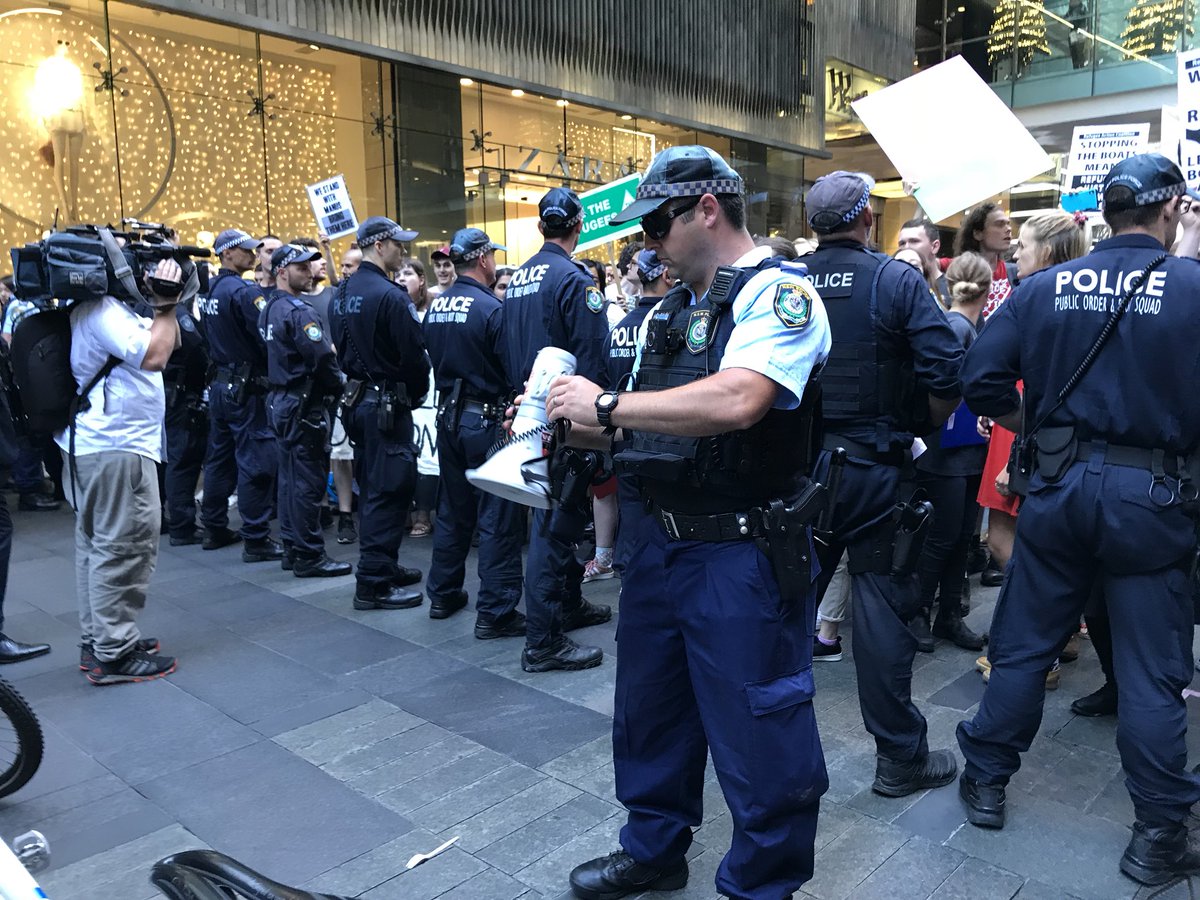 fleafeet's tweet image. Images from the Sydney #Manus Rally. 

#SOSManus @BehrouzBoochani @rac_sydney