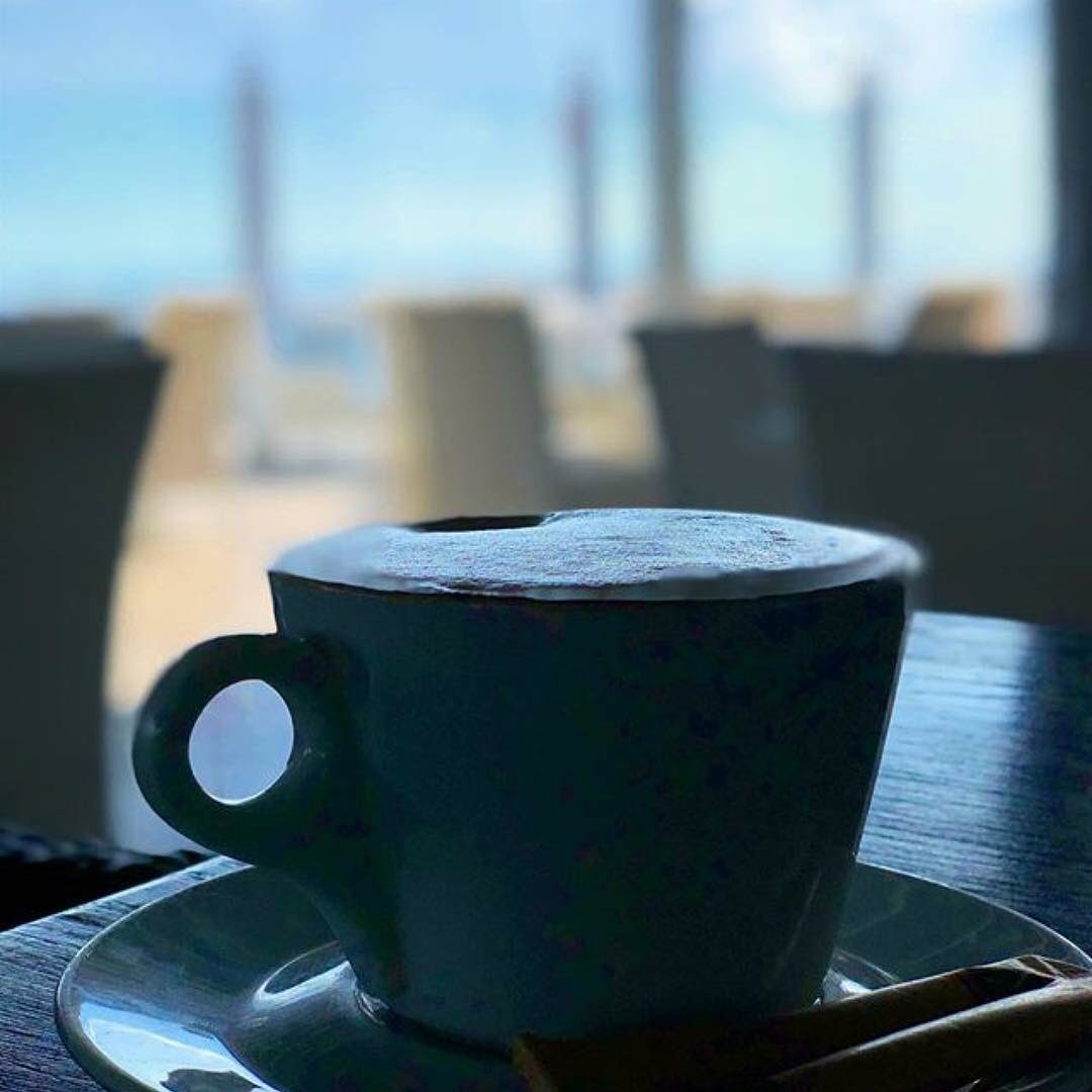 SeaCliffDar's tweet photo. Good morning! 💙💙💙 #KCmornings #indianoceanviews #tanzania #daressalaam #morningcoffee #seacliffdar #dar https://t.co/toXzP5HbB6