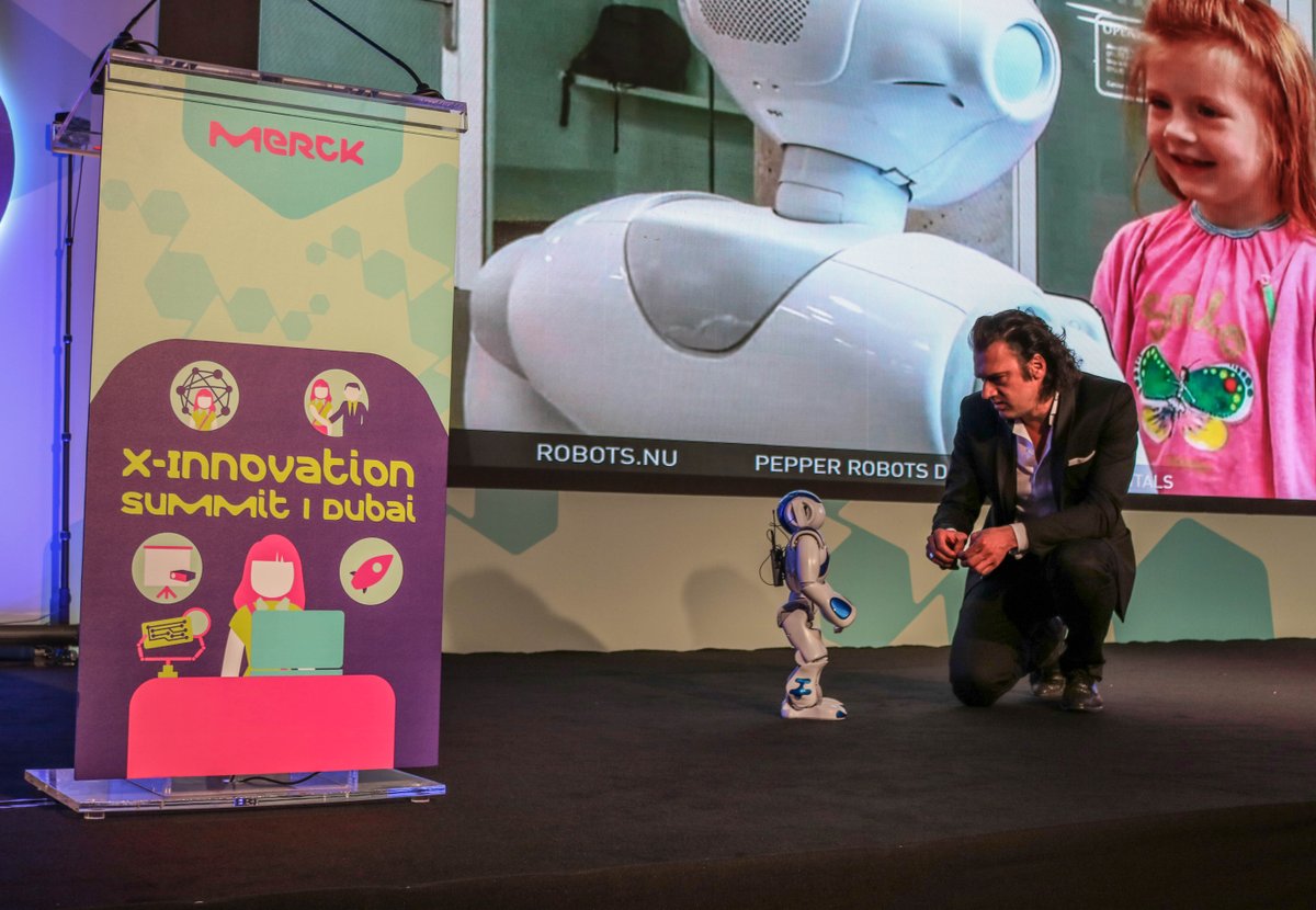 merckgroup's tweet image. Nils Müller, CEO @trendone talks at #XInnoSummit about the world in 2027 - megatrends are #outernet, #shytech, #smarteverything, #healthstyle, and #human2.0