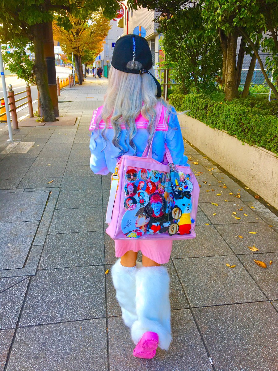 あいめろ姫 Japan Dome Tour17 Last Dance 17 11 23 Osaka 권지용ガチ勢 ジヨン ジヨペン Gd Gdragon 권지용 지용 京セラ 参戦服 ピンク T Co Jkxjfofjpp