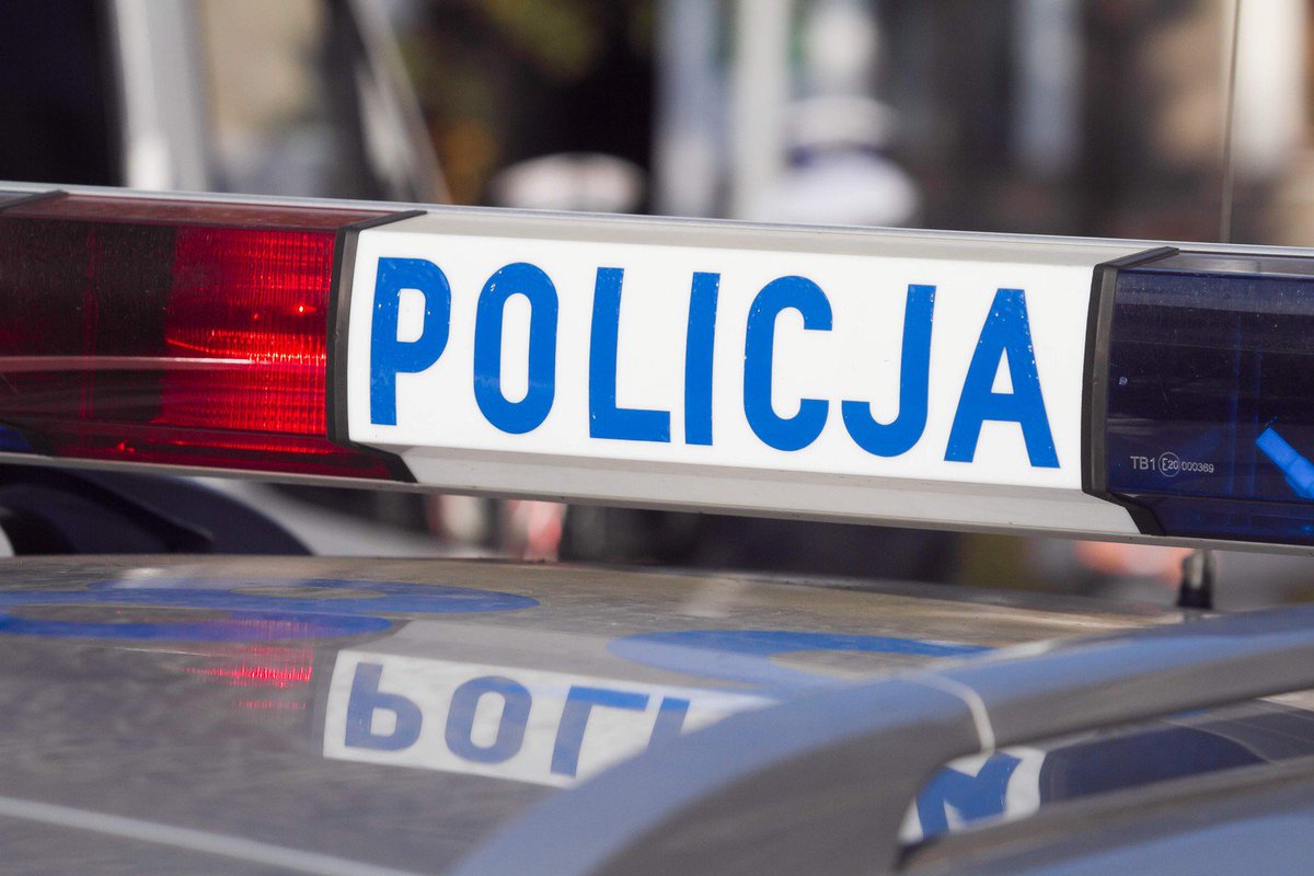 ChelmGada's tweet photo. Krasnostawscy policjanci przedstawili 31-letniej mieszkance gminy Łopiennik Górny zarzut znęcania się nad psem ze szczególnym okrucieństwem https://t.co/LudGNvKTVT https://t.co/iXWkJJS5Ob