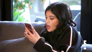 influencersquad's tweet photo. Imitamos las fotos se #instagram de las Kardashian #ayquevalor link al video 👉https://t.co/1xn8qL0XIo https://t.co/OvJjp9AXOU