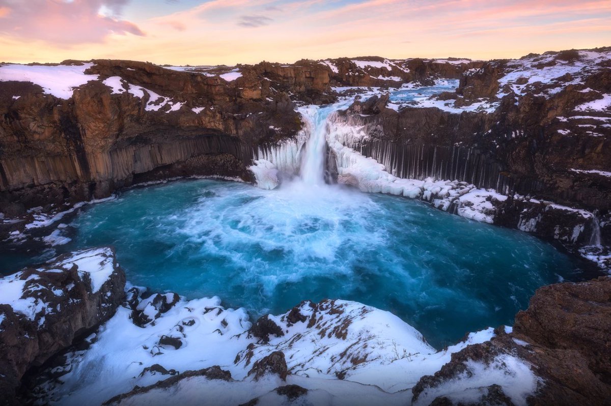 4Discoveryland's tweet photo. Aldeyjarfoss, Iceland.
Iceland will always amaze with jaw-dropping locations.
#Iceland #icelandtravel #travel #explore #discovery #landscapes #photography #nature #LuxuryTravel https://t.co/vS9MAl1B7g