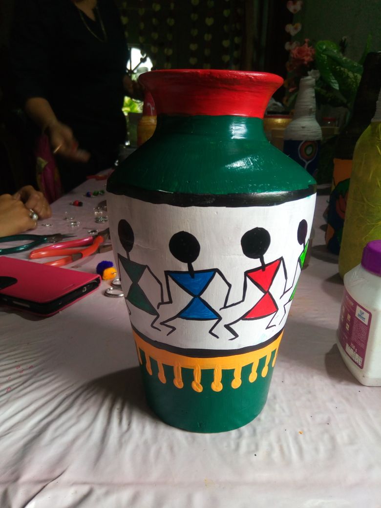 1984ofthetrees's tweet photo. Hand made pot art https://t.co/nTNo1ju6Rl
