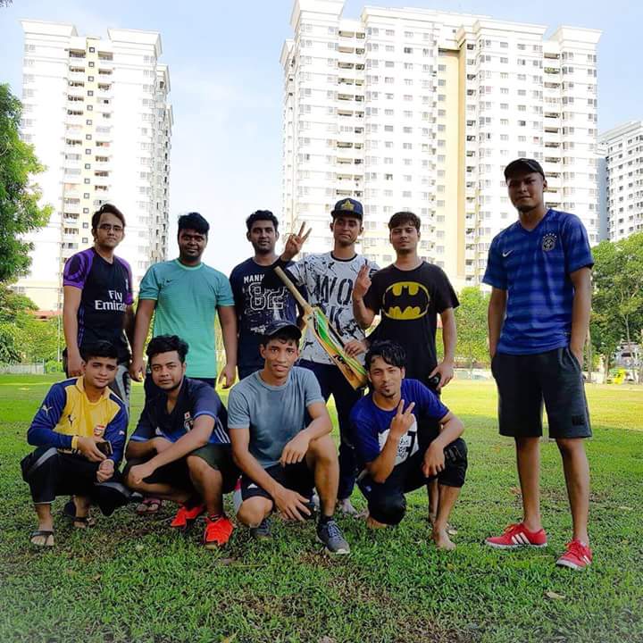 sohag_al_hasan's tweet photo. After many days again the High Voltage match. #Play_cricket🏏 #with #Friends_ &_vai_brother😎happy🤘 https://t.co/G4RaPc66Wp