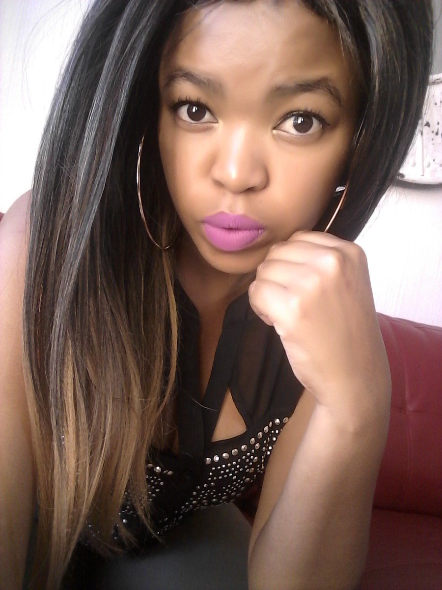 MphØ-Harvey-Phahla tweet media