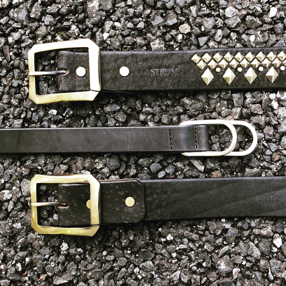 STRUM_OFFICIAL's tweet photo. https://t.co/gHLT4R5CiF
#strum #leather #ストラム #革 #レザー #ベルト #belt #burnout #burningdyed #lucinda #flagshipshop #ルシンダ #official #flagship https://t.co/B3HrcjTItc