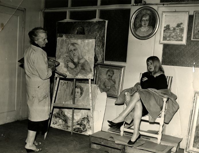 FarmVigano's tweet photo. Maria Teresa Vigano, pictured in her painting studio at her property in South Morang. Image recovered and donated by the Friends of Farm Vigano.⠀

The Viganos’ home now operates as Farm Vigano and Maria Teresa’s paintings can be viewed hanging on the venue’s walls today. https://t.co/zR53LG10er