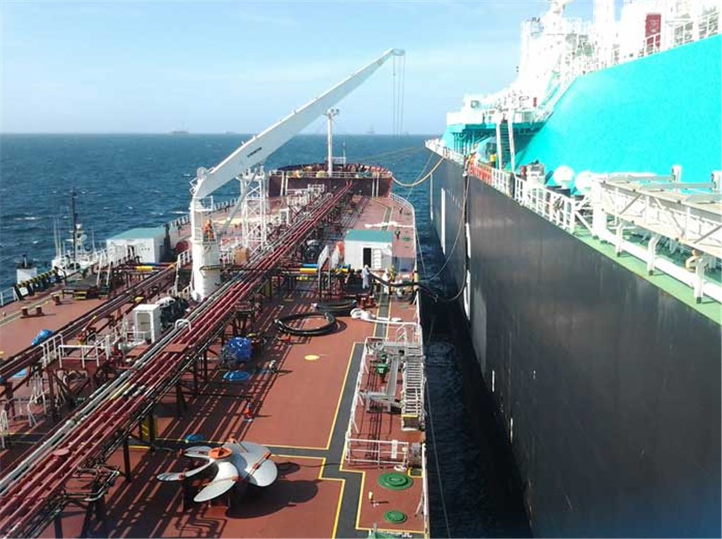 VesselFinder's tweet photo. Petronas signs 2-year service agreement with Argo and Eastport Marine for ship-to-ship LNG transfer
https://t.co/JDIOhaOwji #Petronas #ArgoEngineering #EastportMarine #STStransfers #LNGtransfer https://t.co/NG2Qv1OQvK