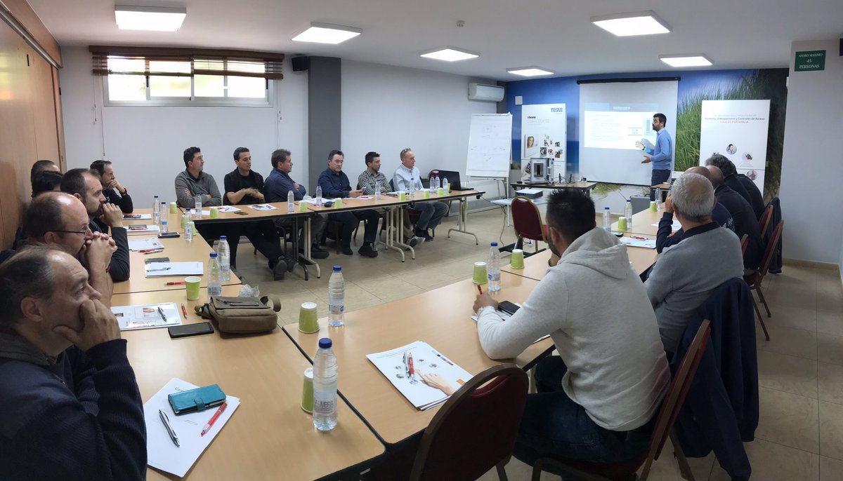 Estamos en directo en @Alicante de formación en Sistemas IP de <a href="/videoporteros/">Guinaz</a> Guinaz