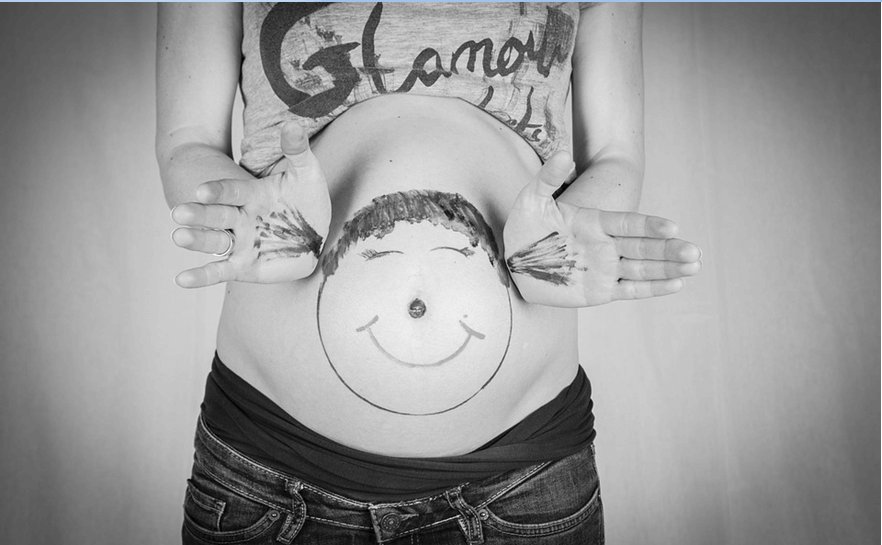 Era tipa asta, prietena prietenei mele, care a născut foarte ușor -și nu e legendă, femeile astea există cu adevărat. A mers la control la medic, spre final de sarcină. Când se uită ăsta, îi zice: ”Femeie, ești dilatată 6cm, tu naști!” continuarea, aici: bit.ly/2A5B6H6