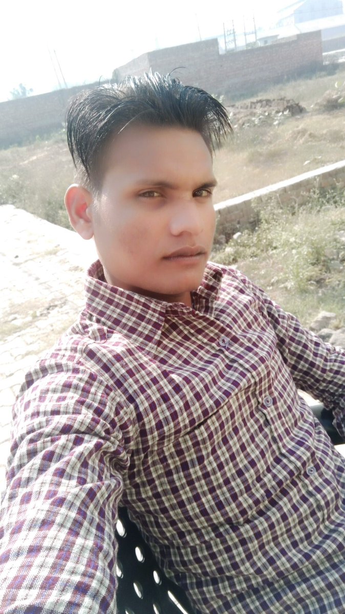 PrinceS41700567's tweet photo. दर्द हैं दिल में पर इसका ऐहसास नहीं होता,
रोता हैं दिल जब वो पास नहीं होता,
बरबाद हो गए हम उनकी मोहब्बत में,
और वो कहते हैं कि इस तरह प्यार नहीं होता! I miss you forever P..........please came back my life https://t.co/MHCB7zeWIR