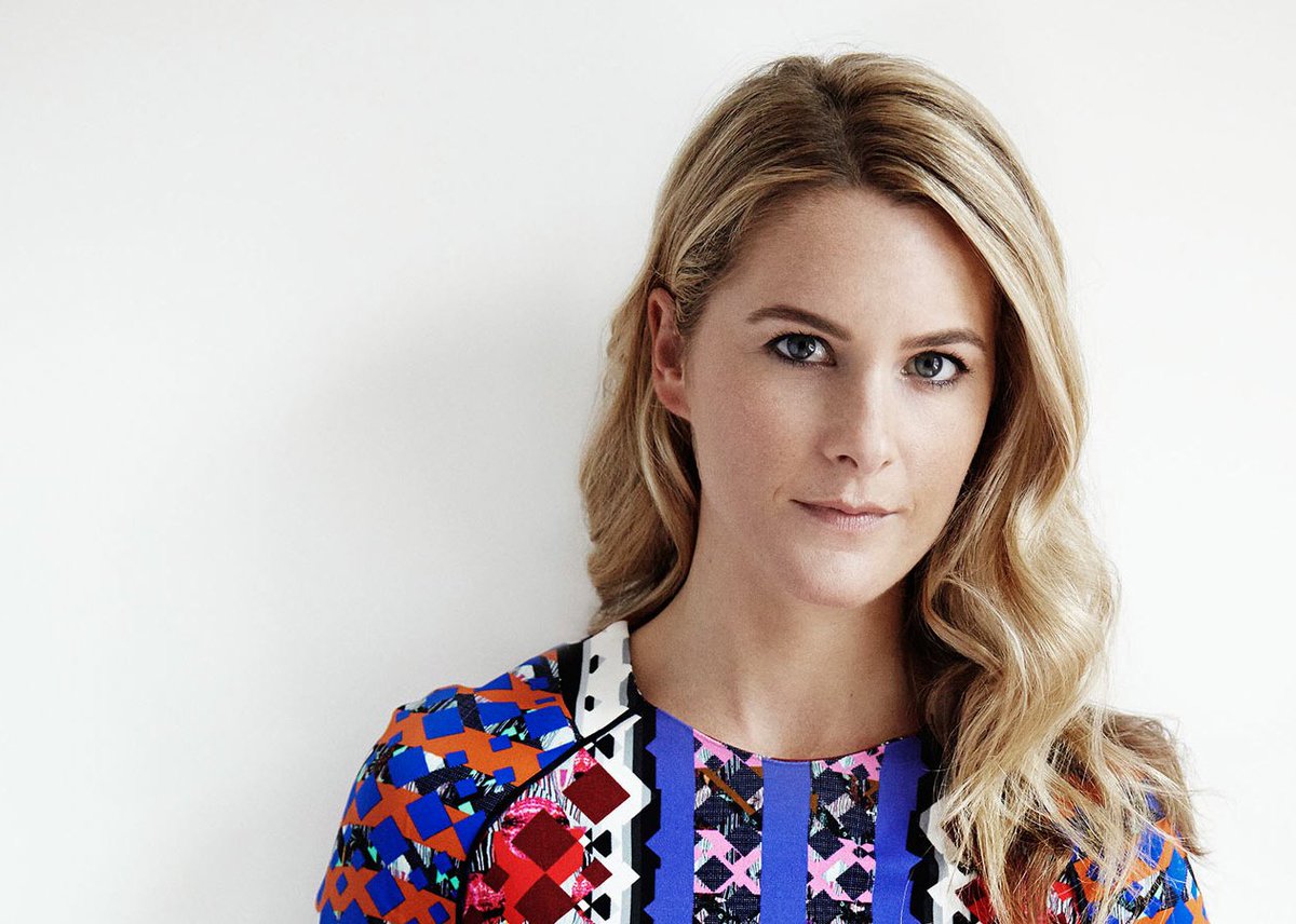 theguide_uk's tweet photo. Guest ed @Kinvara_Balfour
tells us why she rates @swngapp &amp; feels shortchanged when a photo doesn't move https://t.co/VZBOHWXPRc https://t.co/1LiIv01BJQ