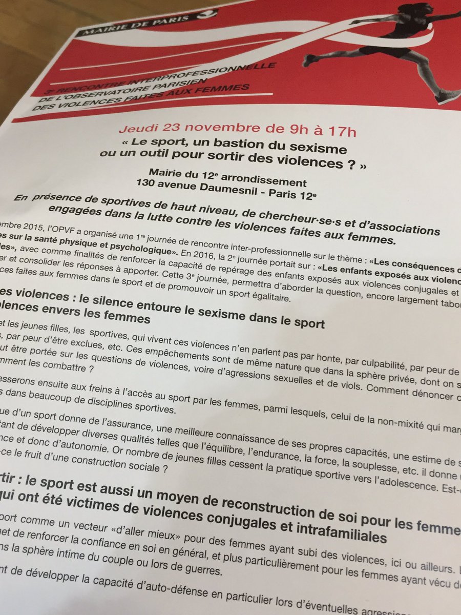 bbarbusse's tweet photo. C'est parti à la mairie du 12eme ! #Paris La ville de Paris engagée contre les violences faites aux femmes avec @Helenebidard et @LauFischer7 entre autres ! 
Fière d'en être ! #Ensemble https://t.co/ZJtgBmjA4v