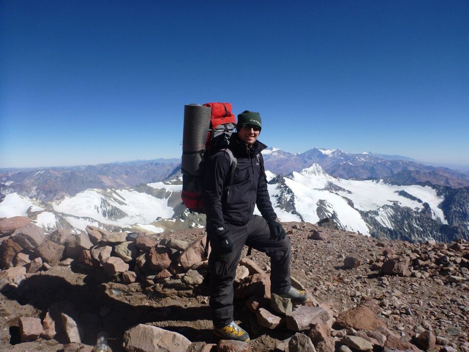 AmIntLakes's tweet photo. Good to remember the more extreme camping trips #throwbackthursday Aconcagua 19000ft 🏔#amintlakes #mountains #andes #camping https://t.co/LE4zlj3OPk