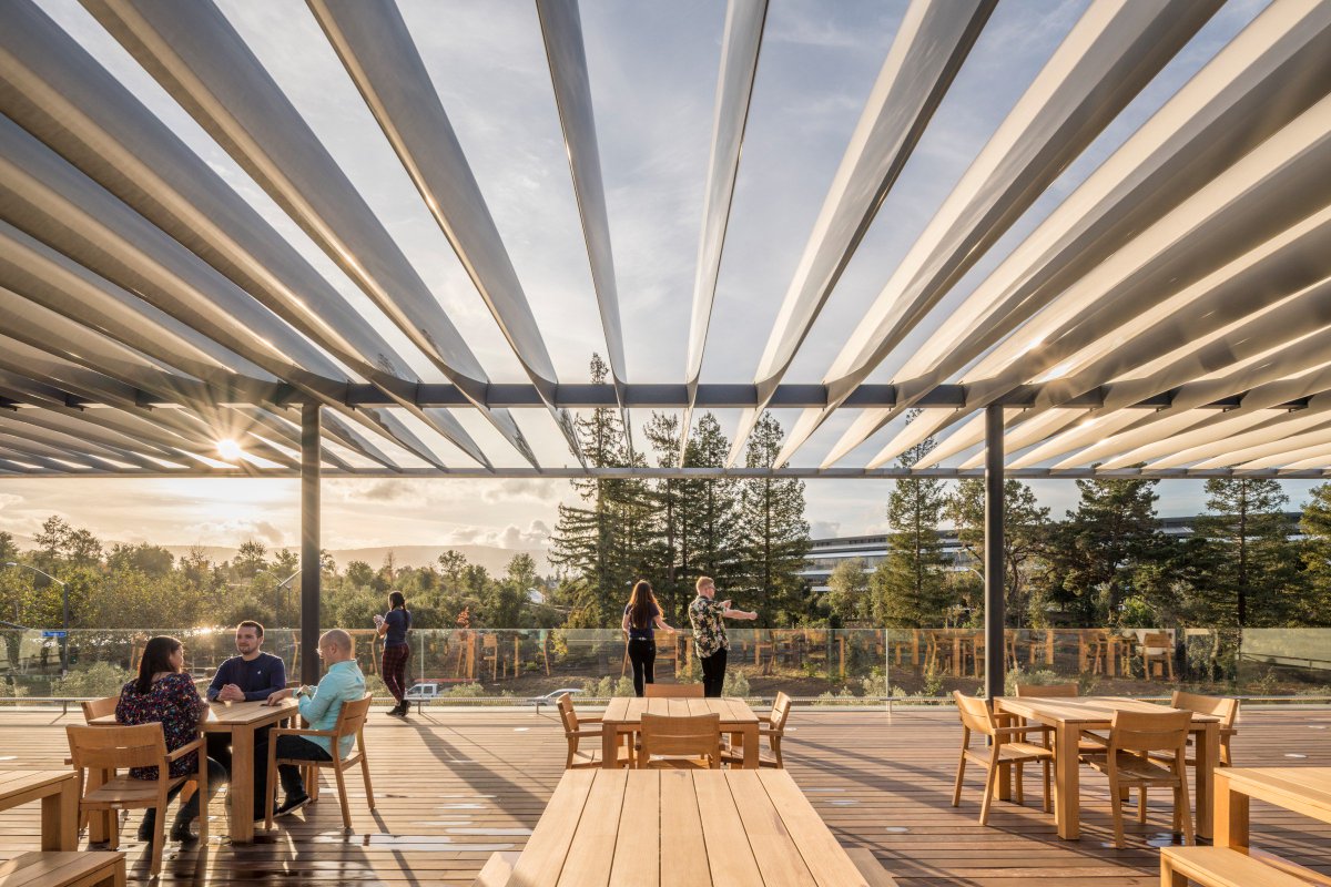 BPRecruitUK's tweet photo. #ProjectOfTheDay is the Apple Park Visitor Centre in #California designed by @FosterPartners providing a gateway to the company's "spaceship" campus. #Architecture #Innovation #Apple 
https://t.co/zwHv10sf7Z https://t.co/Tc9t9VmIy2