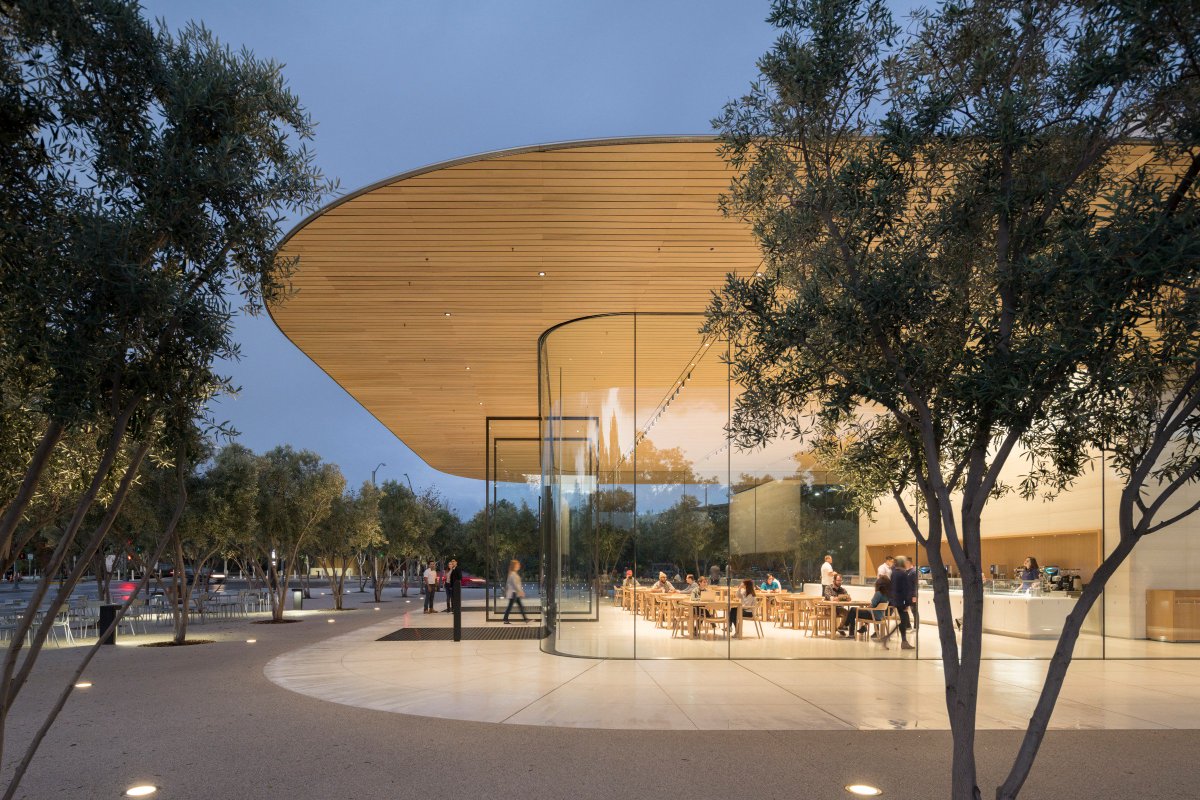 BPRecruitUK's tweet photo. #ProjectOfTheDay is the Apple Park Visitor Centre in #California designed by @FosterPartners providing a gateway to the company's "spaceship" campus. #Architecture #Innovation #Apple 
https://t.co/zwHv10sf7Z https://t.co/Tc9t9VmIy2
